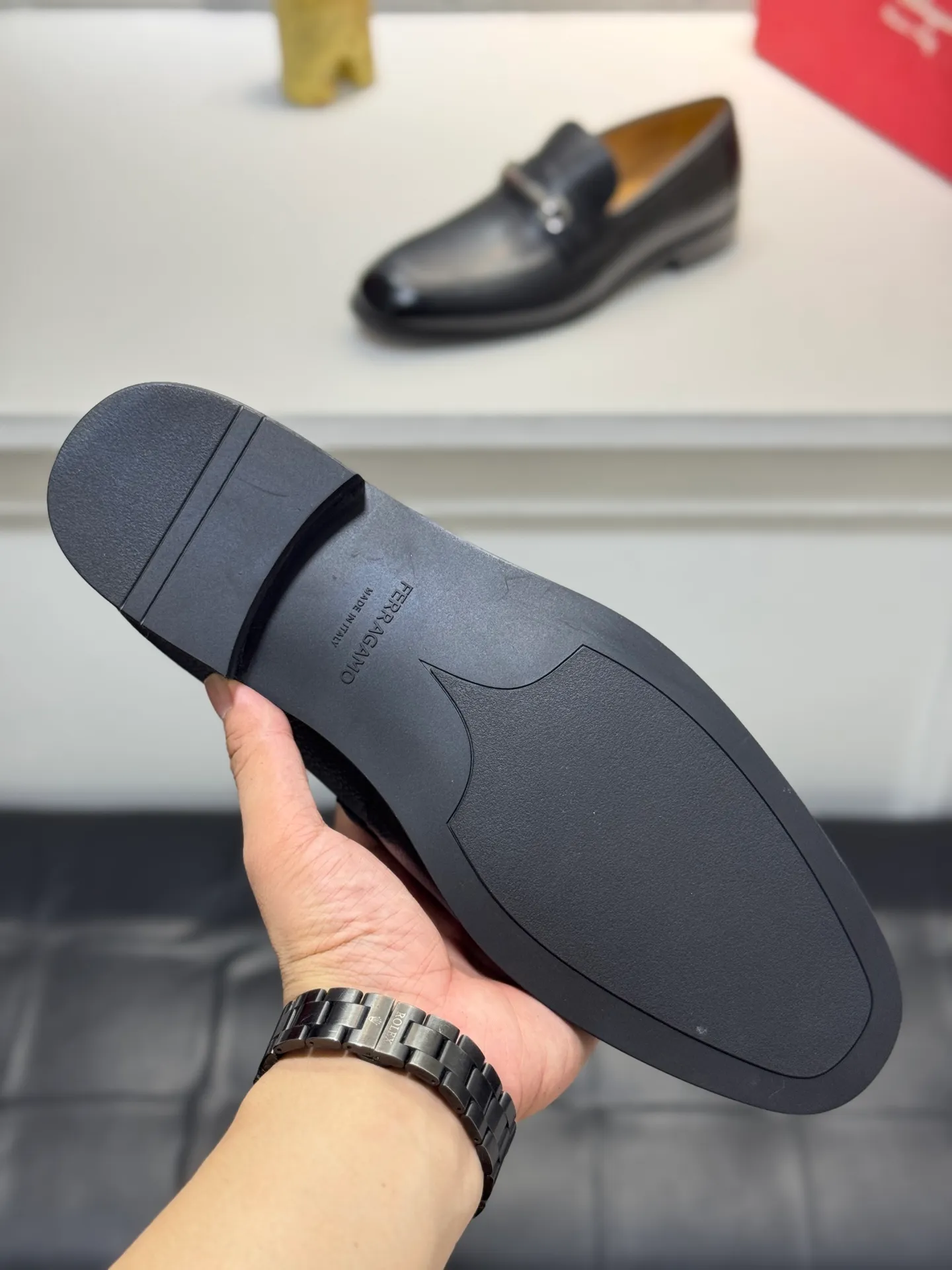 Men's shoes 💰460 Ferragamo [Ferragamo] top imported suit men's shoes 💯Original copy of the official website, product materials: selected imported embossed calfskin + luxury hardware buckle accessories ~ imported water-dyed cow 🐂 leather lining. Strong three-dimensional visual effect, original combination outsole, multiple colors available😘 Size: 39-44 (38.45.46.47 customized YS)
